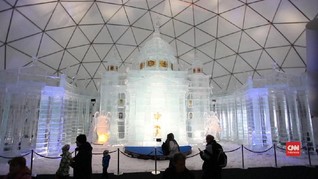 VIDEO: Indahnya Replika Gereja Es di Slovakia