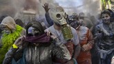 Dalam Senin Abu, umat Kristiani diminta memulai minggu dengan hati dan pikiran yang bersih. Mereka juga diminta membersihkan rumah dan berpuasa dari pagi sampai malam, juga tanpa memakan daging. (ARIS MESSINIS / AFP)