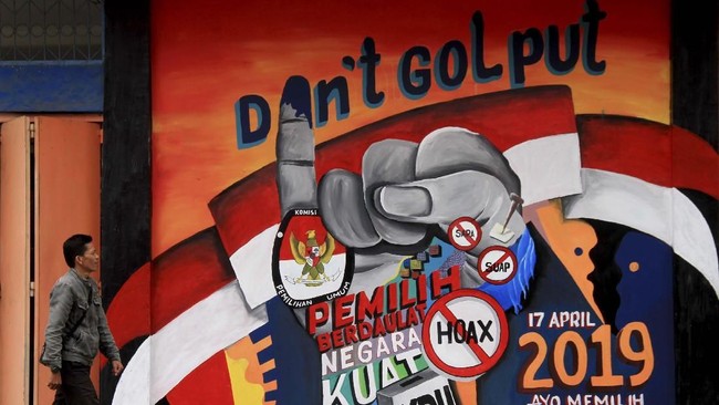 FOTO : Mural Pemilu 2019 dan Upaya Mengikis Golput