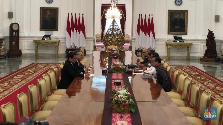 Pemerintah berniat menjual gedung pemerintahan untuk mendanai pemindahan ibukota. Lalu bagaimana nasib istana negara di Jakarta?