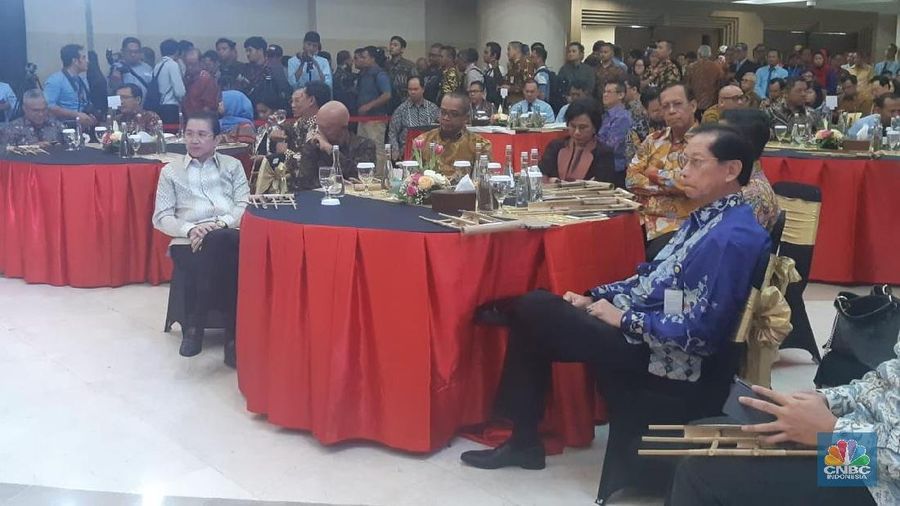 Deretan Orang Terkaya yang Bayar Pajak Segunung