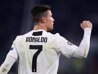 CR7 Vs Messi, Siapa Paling Banyak Fans di Facebook?
