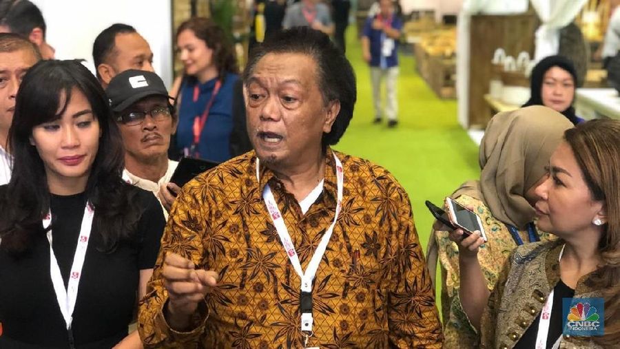 Upaya menarik relokasi pabrik mebel oleh pemerintah terus dilakukan.