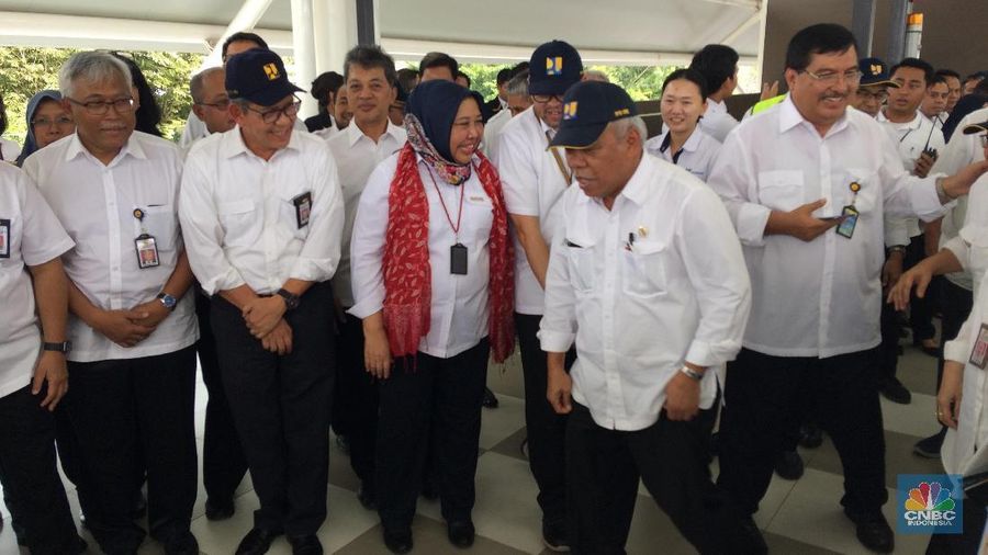 Badan Usaha Milik Negara (BUMN) tidak boleh menggarap proyek dengan nilai di bawah Rp 100 miliar.