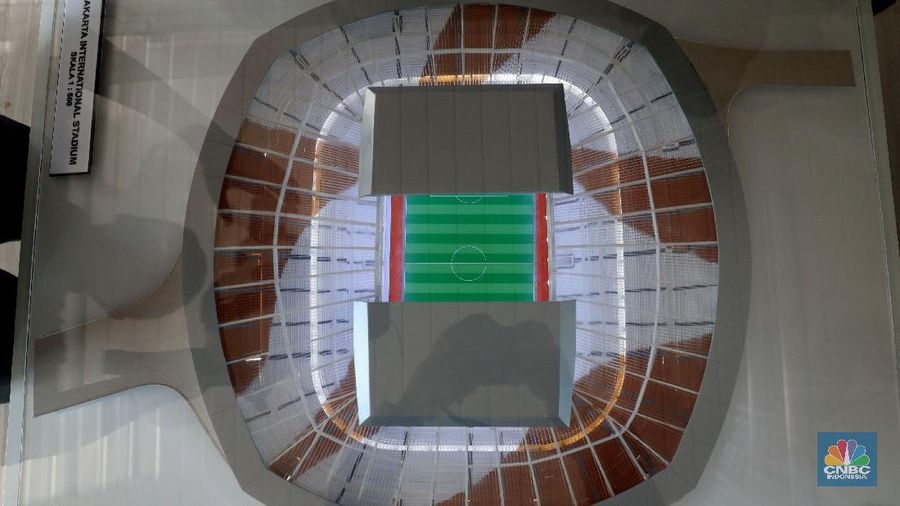 Stadion yang awalnya akan dibangun bernama stadion BMW (Bersih Manusiawi Wibawa) menjadi Jakarta Internasional Stadium.