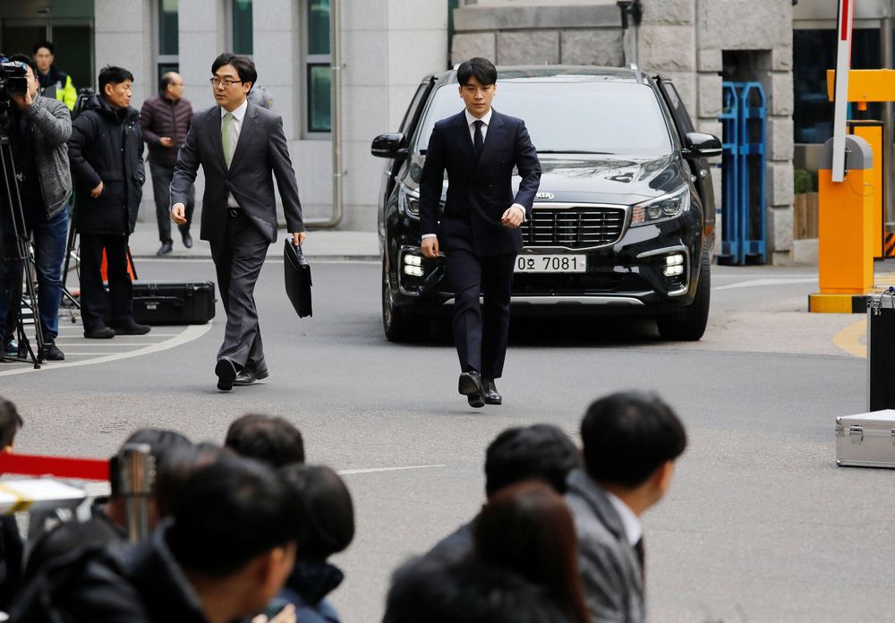 Pucat, Ini Ekspresi Sesal Seungri Saat Diinvestigasi ...