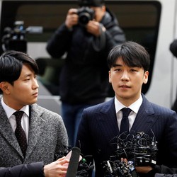 Bintang K-pop Penuh Skandal Seungri Ikut Wajib Militer