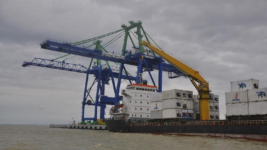 Neraca Dagang RI Oktober 2019 Surplus, Tapi......