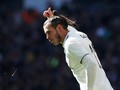 Bale Hentikan Olok-olok Fan Madrid dengan Acungan Jempol