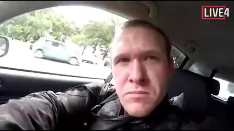 Serangan penembakan di Masjid Al Noor, Christchurch, Selandia Baru, di mobil tersangka juga terdapat alat peledak rakitan.