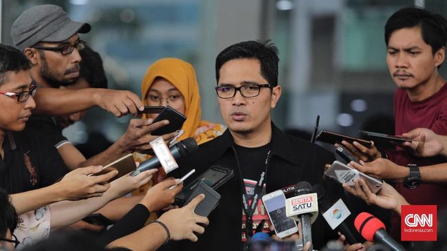 KPK Sita Dokumen Usai Geledah Ruang Dirkeu PT AP II