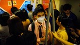 Damkerng Mungthanya (26) adalah seorang warga Thailand yang berprofesi sebagai seorang guru Bahasa Inggris di Sekolah Menengah.