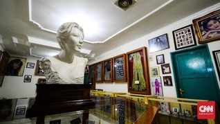 FOTO: Bertandang ke Museum Nike Ardilla