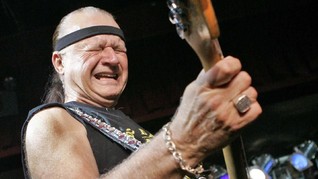 Legenda Surf Rock Dick Dale Meninggal Dunia