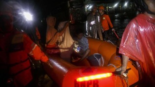 Hampir 9.000 Jiwa Mengungsi Akibat Banjir di Yogya dan Jateng
