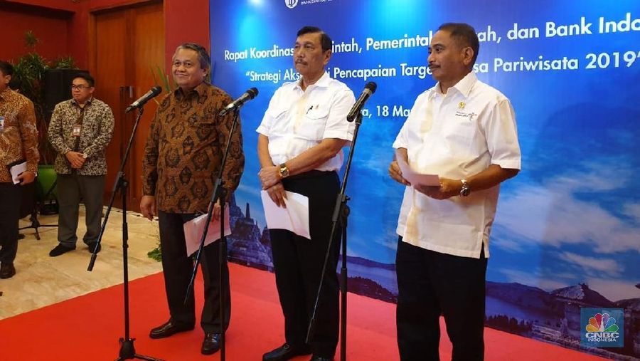 Bank Indonesia (BI) menyebutkan pariwisata menjadi sektor penyumbang devisa terbesar kedua setelah kelapa sawit.