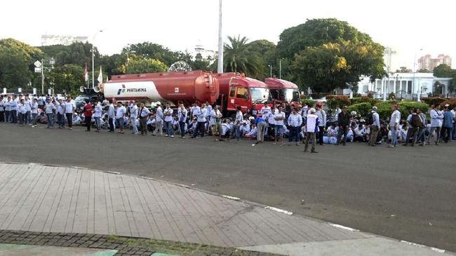Polisi Tetapkan Dua Tersangka Pembajak Truk Tangki Pertamina