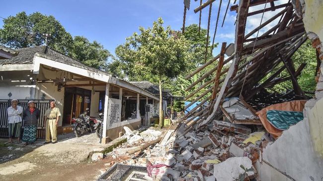 Gempa Sukabumi Rusak 202 Rumah 3 Luka 173 Mengungsi