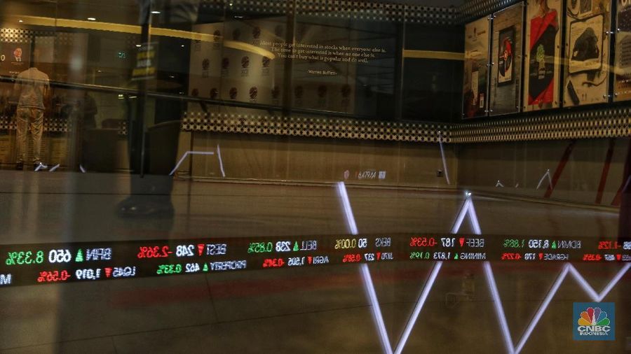 Fenomena cukup menarik perhatian pelaku pasar karena merujuk situs BEI, rerata nilai transaksi harian saham sebesar Rp 9,22 triliun.
