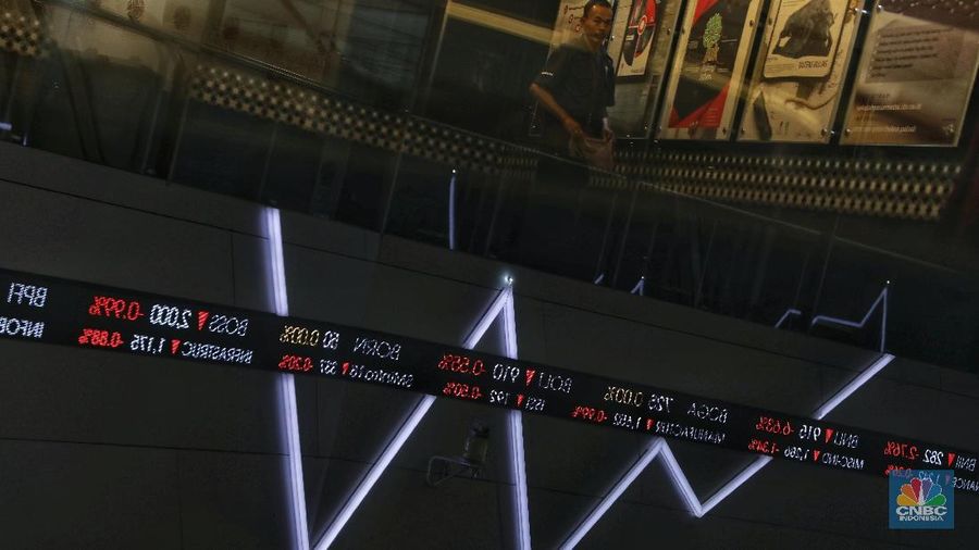 Dihajar Profit Taking di Akhir Pekan, IHSG Hampir Amsyong