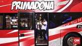 Badan Usaha Milik Daerah, Transportasi Jakarta (Transjakarta), Bakrie Autoparts dan Mobil Anak Bangsa (MAB) hadir di acara Busworld Southeast Asia 2019 di Kemayoran, Jakarta. (CNNIndonesia/Safir Makki)