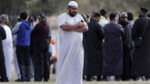 Pemakaman itu tidak hanya dihadiri oleh kerabat, tetapi juga jemaah lain yang selamat dari peristiwa itu. (REUTERS/Jorge Silva)