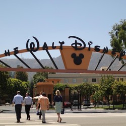 Akuisisi Fox Rp 1.000 T, Ini Riwayat Bisnis Disney