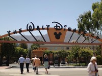 Akuisisi Fox Rp 1.000 T, Ini Riwayat Bisnis Disney