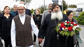 Ribuan Warga Christchurch Aksi Hening untuk Korban Teror
