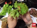 Sensasi Unik Daging Panggang ala Warung Kaki Lima Korea