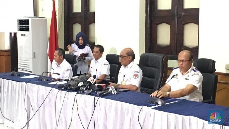 KNKT membenarkan laporan bahwa seorang pilot off-duty ikut dalam perjalanan menggunakan Boeing 737 MAX 8 milik Lion Air.