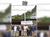 Benderang, Lampu Tenaga Surya Terangi 28 Km Jalanan Cirebon