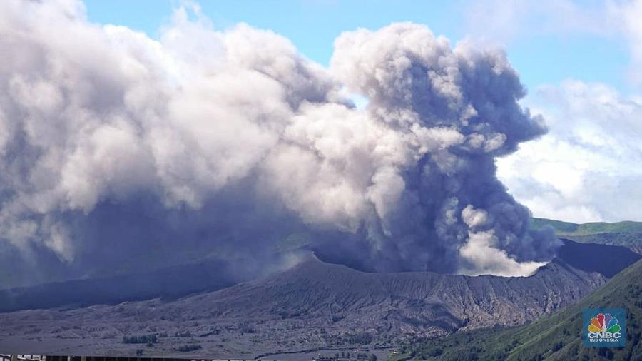 Erupsi Bromo (²©²ÊÍøÕ¾/Anthony Kevin)