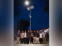 Tingkatkan Kualitas Hidup di NTT, Lampu & Air Jadi Solusi