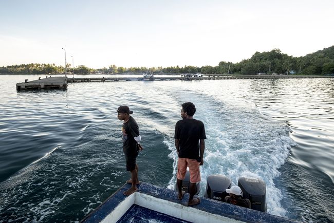 Dermaga Apung untuk Pengembangan Wisata Bahari Pulau Roon