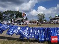Masih Sepi, Massa Berlatih Yel-yel Sambut Prabowo di Manado