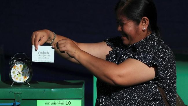 Partai Anti Junta Thailand Klaim Kuasai Parlemen