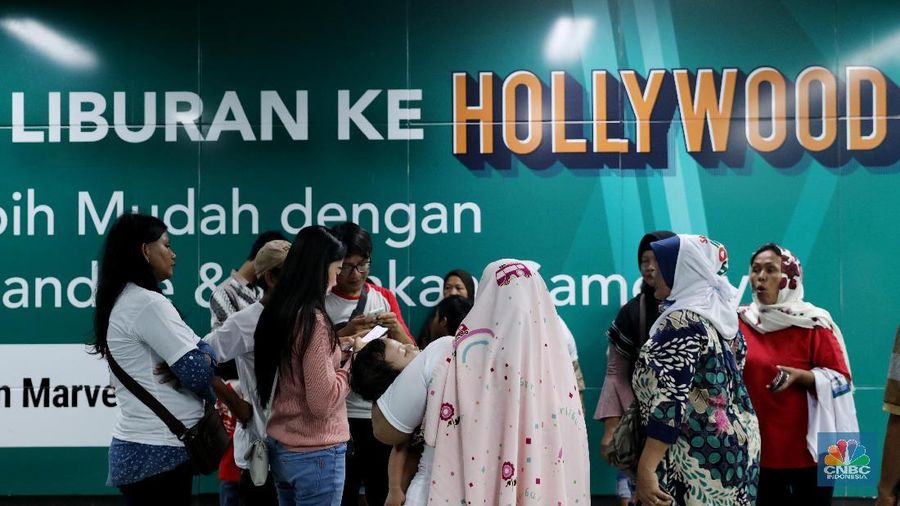 Adanya MRT ini dinilai produktivitas karyawan semakin meningkat karena akan dapat sampai di tempat kerja tepat waktu.