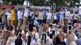 Prabowo Subianto dalam orasinya meminta dukungan warga Sulut, yang merupakan tanah kelahiran ibunya. Dia menepis tudingan yang menyebut dirinya sebagai Islam radikal. ANTARA FOTO/Adwit B Pramono