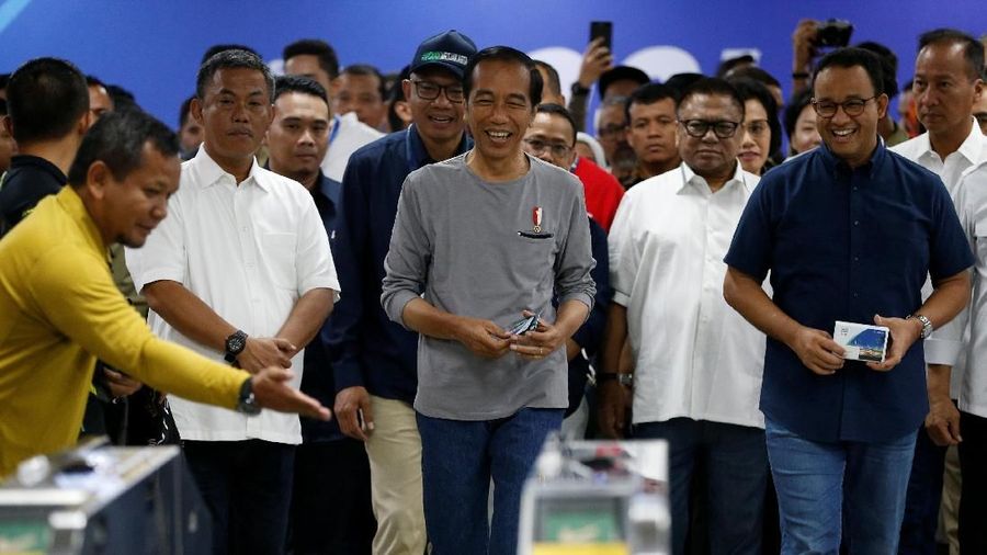 Setelah diresmikan, MRT Jakarta akan mulai beroperasi pada Senin (25/3/2019) esok.