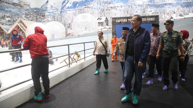 Tiket Trans Snow World bisa dibeli via online dan Anda punya keleluasaan memilih jadwal kedatangan.