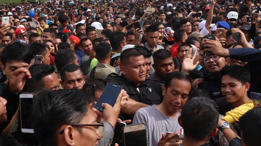 Setelah diresmikan, MRT Jakarta akan mulai beroperasi pada Senin (25/3/2019) esok.