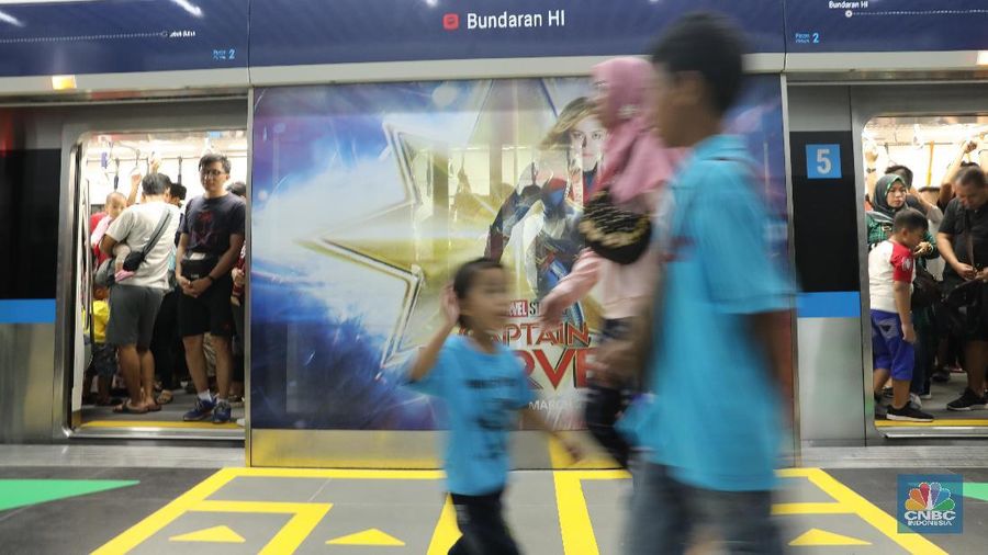 Pemerintah Provinsi DKI Jakarta dan Dewan Perwakilan Rakyat Daerah (DPRS) tengah membahas besaran harga tiket Moda Raya Terpadu (MRT) Jakarta.