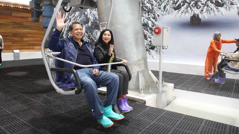 Tiket Trans Snow World bisa dibeli via online dan Anda punya keleluasaan memilih jadwal kedatangan.