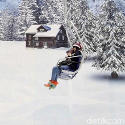 Menjajal Ski Lift Chair & Hamparan Salju di Trans Snow