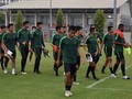 Bentrok dengan Timnas Indonesia, Persebaya dan Persija Protes