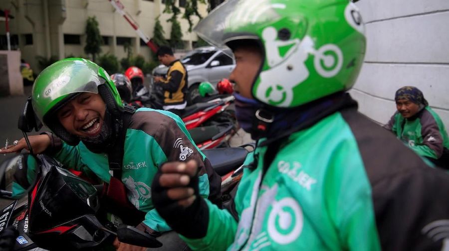 Bergabung menjadi mitra di platform Go-Jek, seperti Go-Life dan Go-Food beri peluang untuk ekspansi bisnis dan Usaha Mikro Kecil Menengah (UMKM) naik kelas.