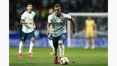Gelandang Real Betis, Giovani Lo Celso, memilih mengabaikan rumor yang mengaitkannya dengan dua klub papan atas Spanyol, Real Madrid dan Barcelona. Lo Celso adalah pemain yang dipinjam Betis dari Paris Saint-Germain. (Photo by BENJAMIN CREMEL / AFP)