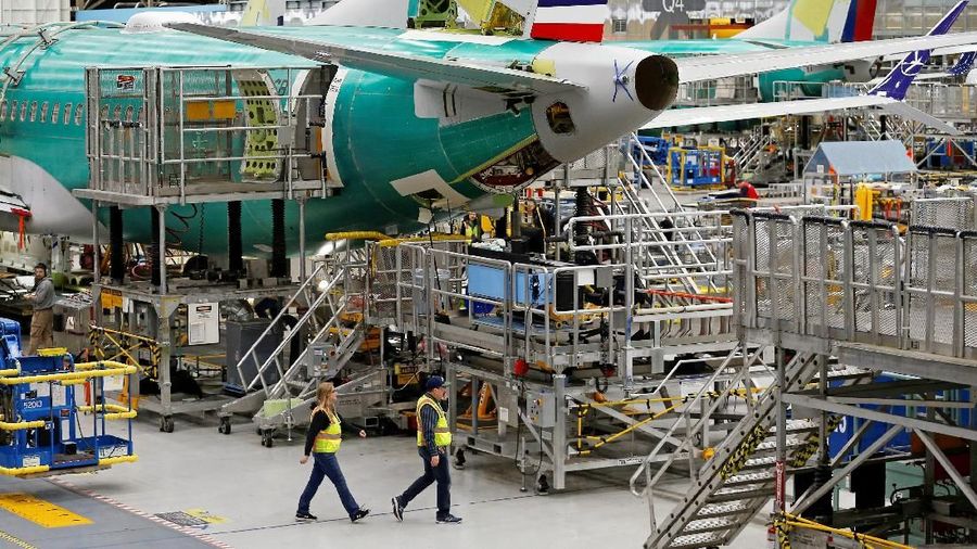 Hal itu disampaikan perusahaan pesawat Amerika Serikat (AS) itu setelah terjadi dua kecelakaan mematikan yang melibatkan pesawat Boeing seri MAX.