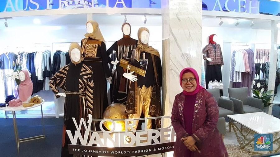 Merek busana muslim kenamaan asal Bandung, Shafira, ternyata sudah berusia 30 tahun.